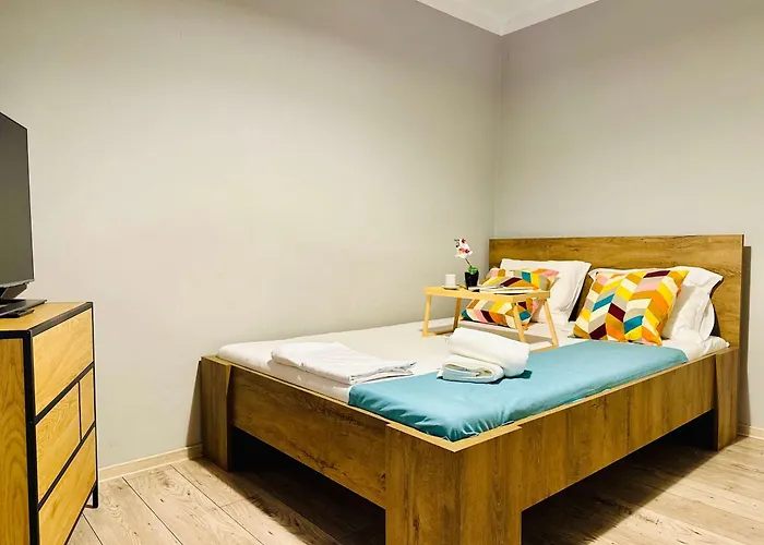 Apartman Joy Carei 3 *